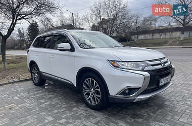 Mitsubishi Outlander  2017