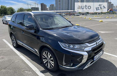 Mitsubishi Outlander  2018