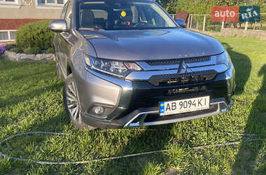 Mitsubishi Outlander  2019