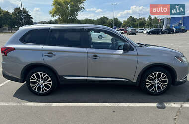 Mitsubishi Outlander  2018