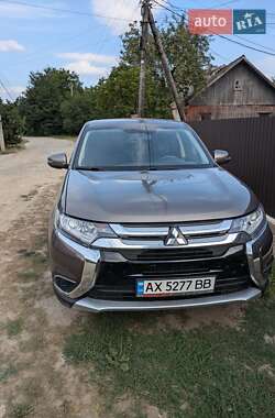 Mitsubishi Outlander  2017