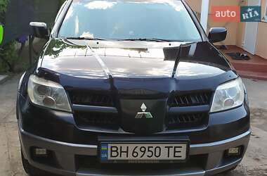 Mitsubishi Outlander  2005