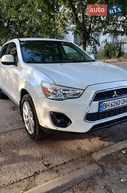 Mitsubishi Outlander  2013