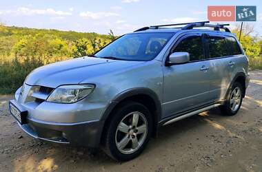 Mitsubishi Outlander  2006