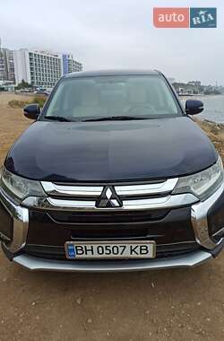 Mitsubishi Outlander 2017