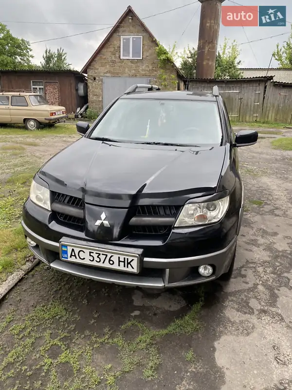 Mitsubishi Outlander
