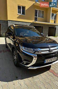 Mitsubishi Outlander  2015