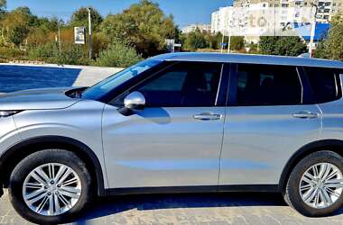 Mitsubishi Outlander 2021