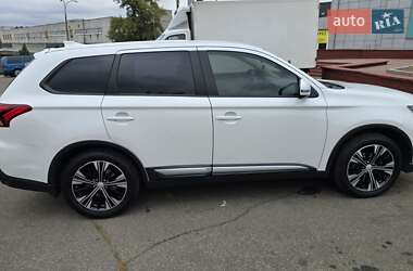 Mitsubishi Outlander  2018