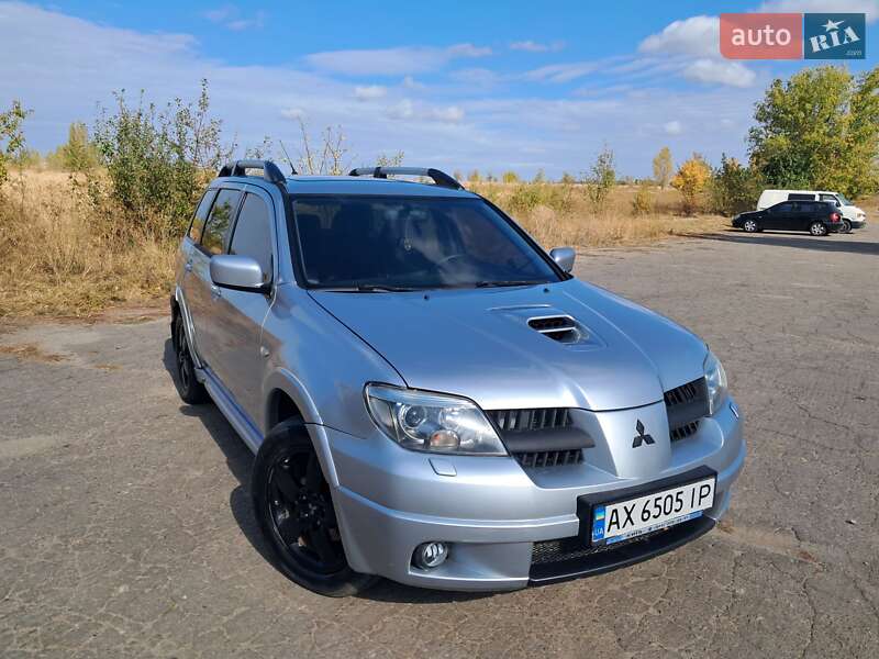 Mitsubishi Outlander 2006 року в Харкові