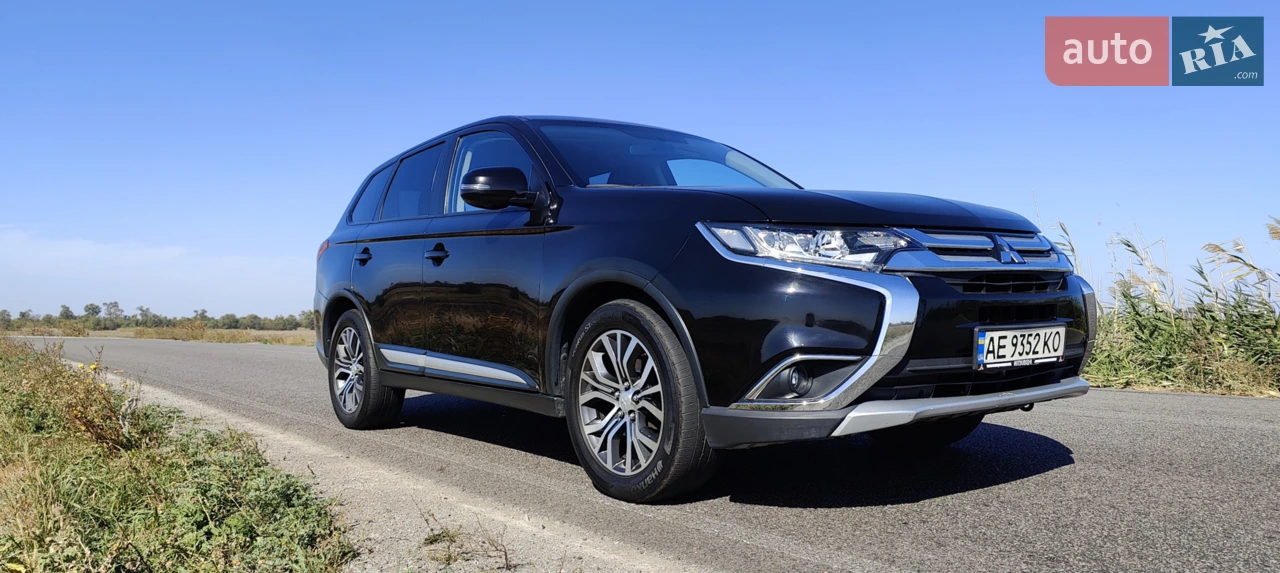 2016 Mitsubishi Outlander - мініатюра 3