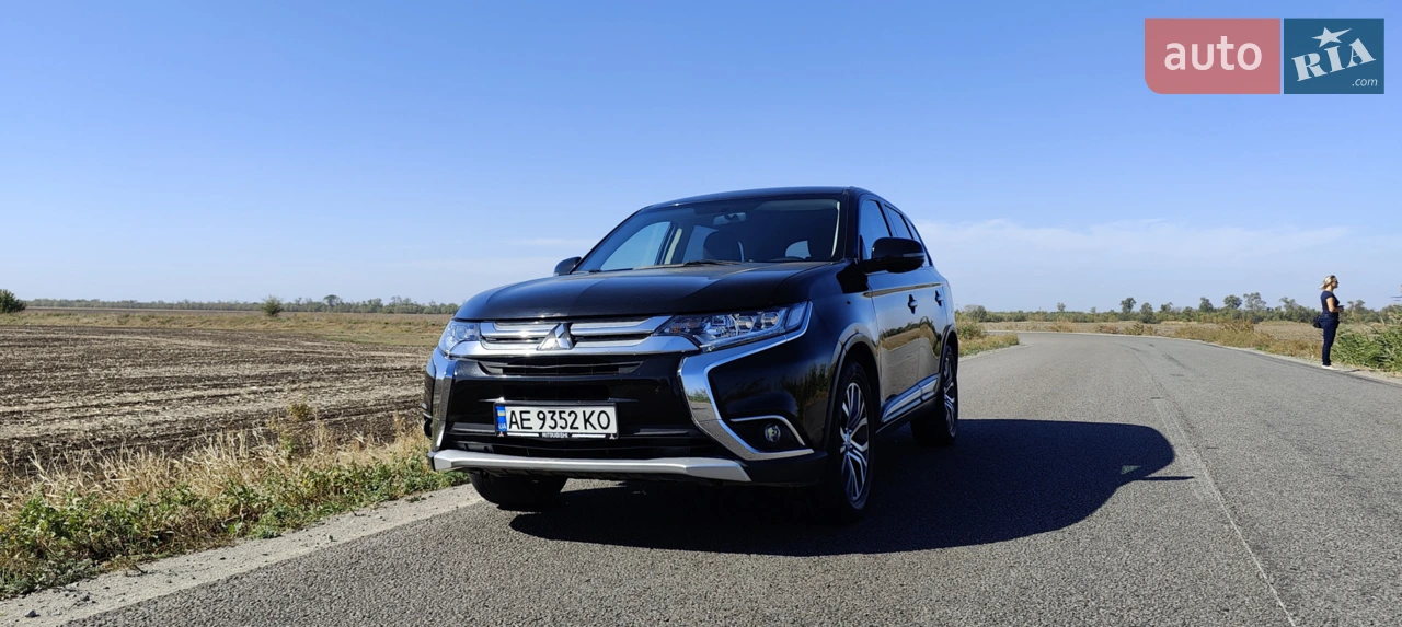 2016 Mitsubishi Outlander - мініатюра 2
