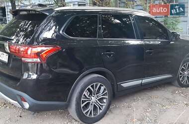 Mitsubishi Outlander  2017