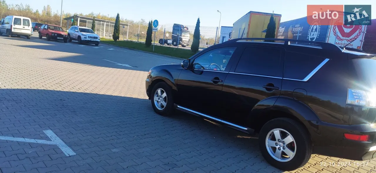 2012 Mitsubishi Outlander - мініатюра 2