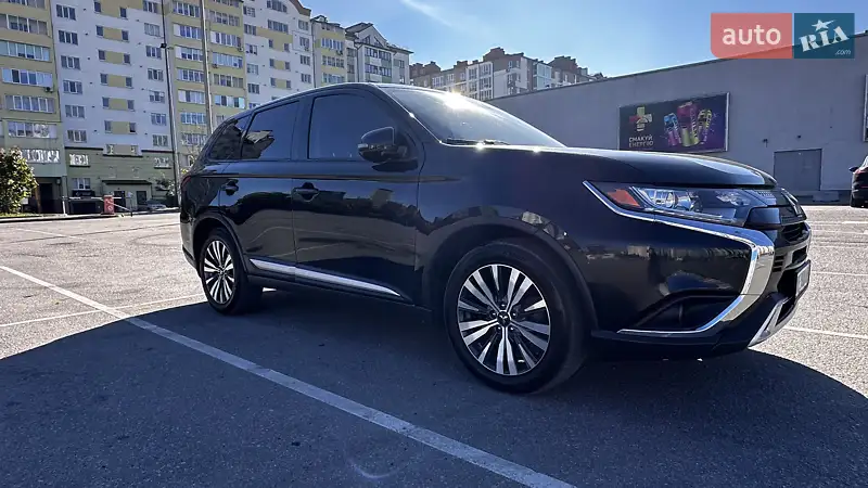 Mitsubishi Outlander 2019