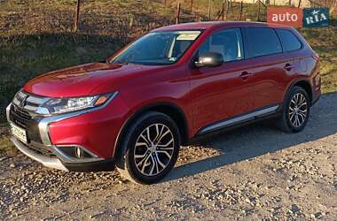 Mitsubishi Outlander  2015