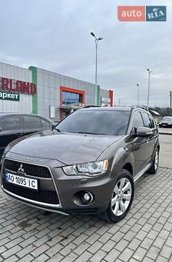 Mitsubishi Outlander  2010