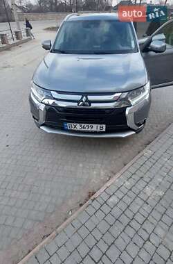 Mitsubishi Outlander 2017