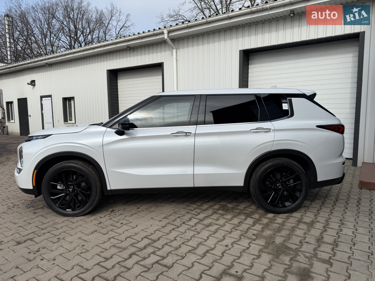 2022 Mitsubishi Outlander - мініатюра 5