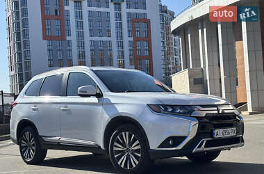 Mitsubishi Outlander  2018