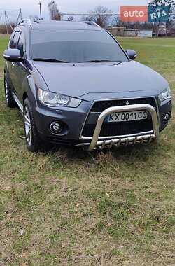 Mitsubishi Outlander  2010