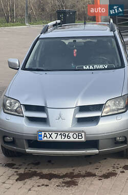 Mitsubishi Outlander  2003