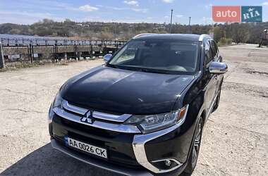 Mitsubishi Outlander  2017
