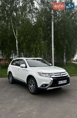 Mitsubishi Outlander  2017