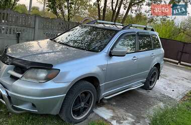 Mitsubishi Outlander  2003
