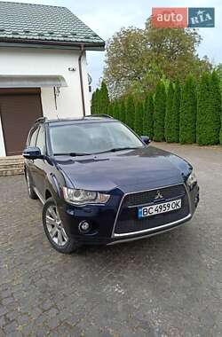 Mitsubishi Outlander 2011