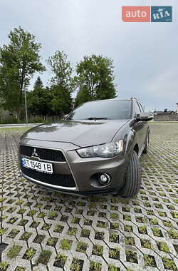 Mitsubishi Outlander  2010