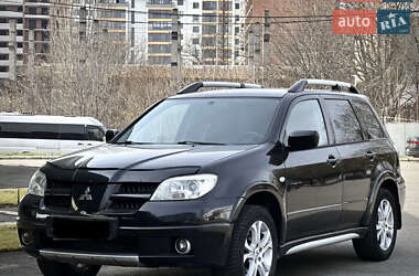 Mitsubishi Outlander  2008