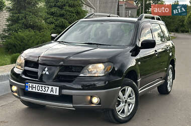 Mitsubishi Outlander  2004