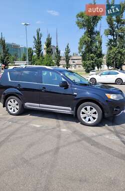 Mitsubishi Outlander  2009