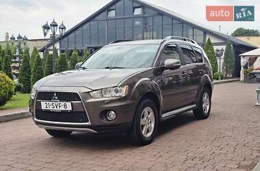 Mitsubishi Outlander  2013