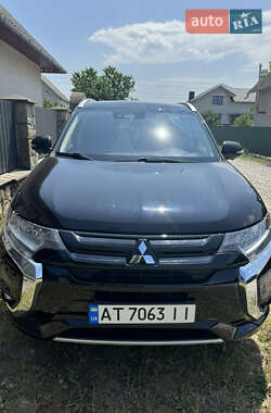 Mitsubishi Outlander  2018