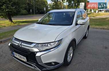 Mitsubishi Outlander 2018