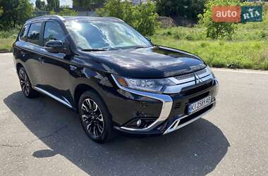 Mitsubishi Outlander  2018