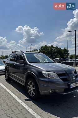 Mitsubishi Outlander  2009