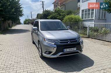 Mitsubishi Outlander  2018