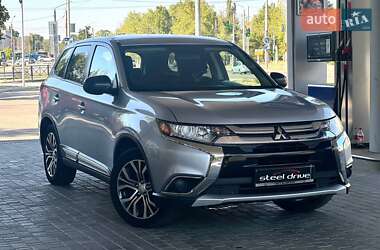 Mitsubishi Outlander  2017