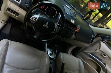 Mitsubishi Outlander  2008