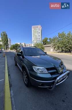 Mitsubishi Outlander 2006