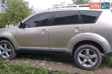 Mitsubishi Outlander  2008