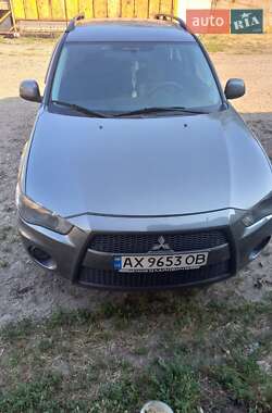 Mitsubishi Outlander  2010