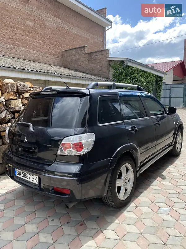 Mitsubishi Outlander