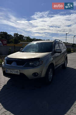 Mitsubishi Outlander  2008