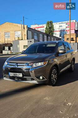 Mitsubishi Outlander 2017