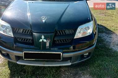 Mitsubishi Outlander  2005