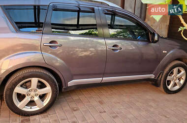 Mitsubishi Outlander  2008